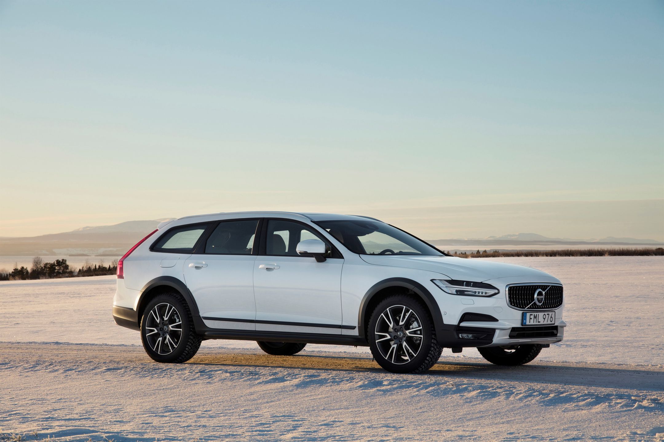 Volvo V90 6