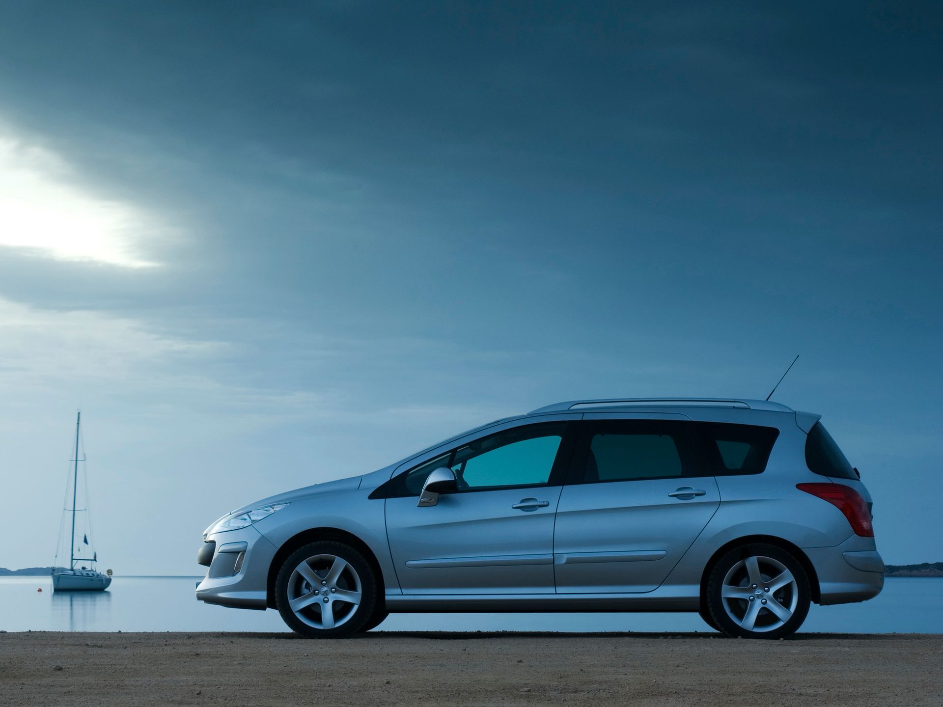 2008 - 2011 Peugeot 308 SW