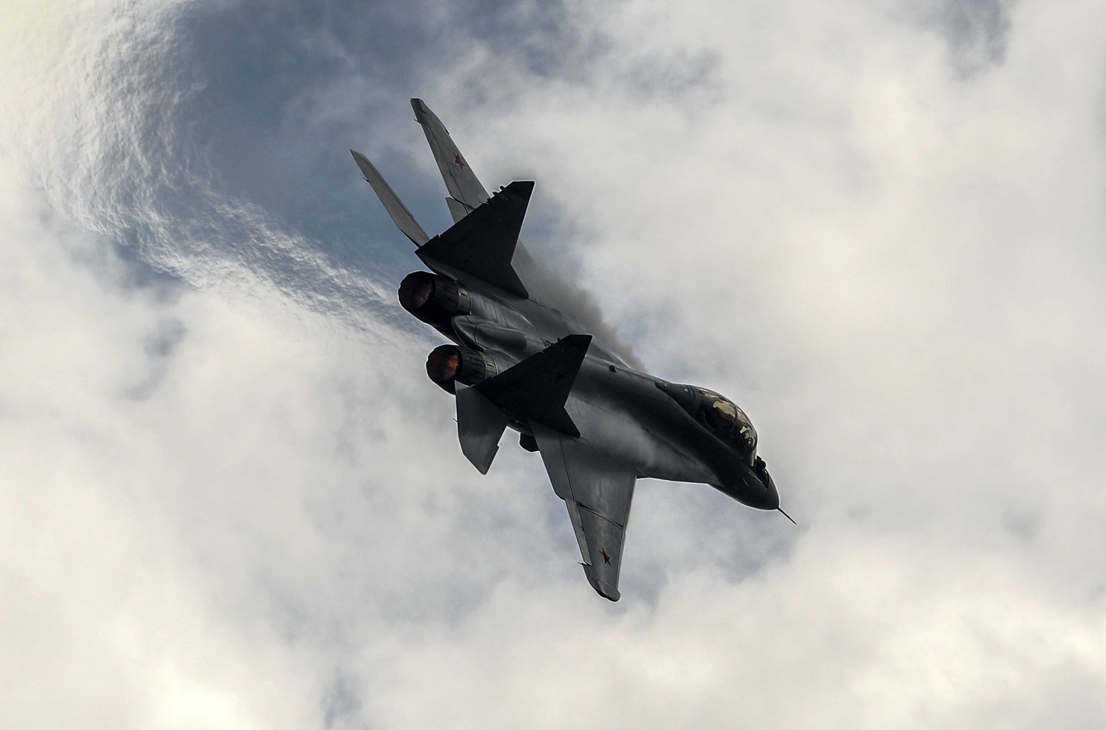 Rosyjski myśliwiec Su-35 