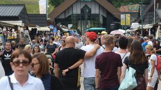 Turyści wybierają na potęgę. Płacą po 2 zł, a miasto zbiera miliony