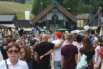 Turyści wybierają na potęgę. Płacą po 2 zł, a miasto zbiera miliony