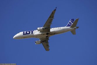 Awaryjne lądowanie w Warszawie. Nikt z pasażerów nie ucierpiał