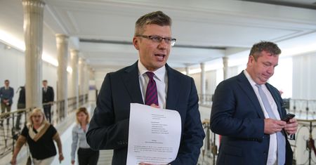 Zapowiedzi się spełniły. Zapowiedziany ruch PiS po odebraniu pieniędzy