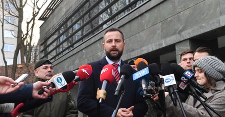 Koniec narady w BBN. Wiadomo, co wleciało nad Polskę