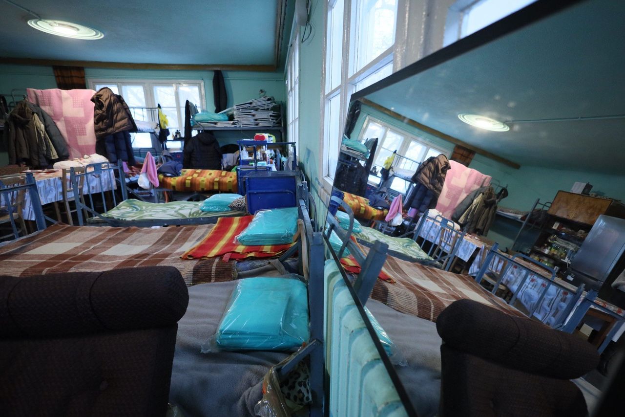 Lublin: "Stwórzmy choć pozory domu". Ogrzewalnia dla bezdomnych mężczyzn