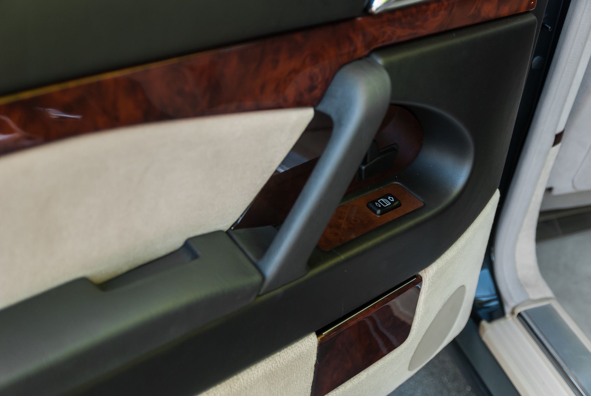 Mercedes-Benz 600 SEL
