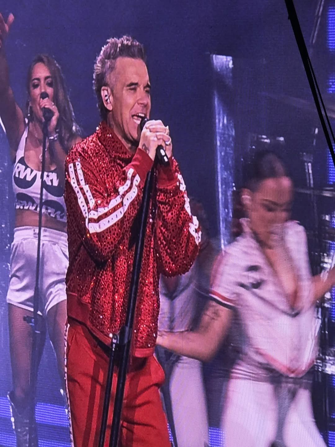 Joanna Liszowska na koncercie Robbiego Williamsa