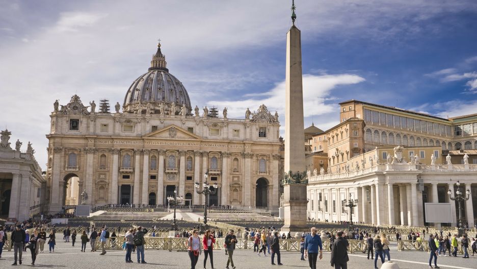 Ostatni weekend kalendarzowej zimy w Rzymiefot. Dariusz Zarod/East News 16.03.2018  Rzym -  stolica i najwieksze miasto Wloch, polozone w srodkowej czesci kraju nad rzeka Tyber i Morzem Srodziemnym.  N/z Plac Swietego Piotra (wl. Piazza San Pietro) ? plac przed bazylika sw. Piotra na Watykanie.Dariusz Zarod