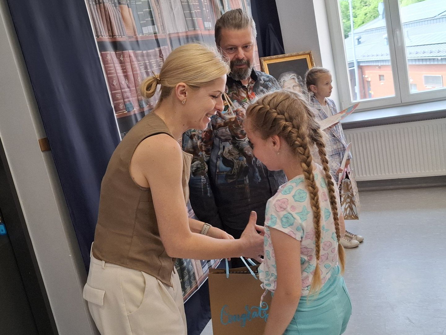 Rozstrzygnięcie Powiatowego Konkursu Plastycznego „Kolaż powieścią natchniony&#34; odbyło się w czwartek, 5 czerwca w NSP w Krotoszynie