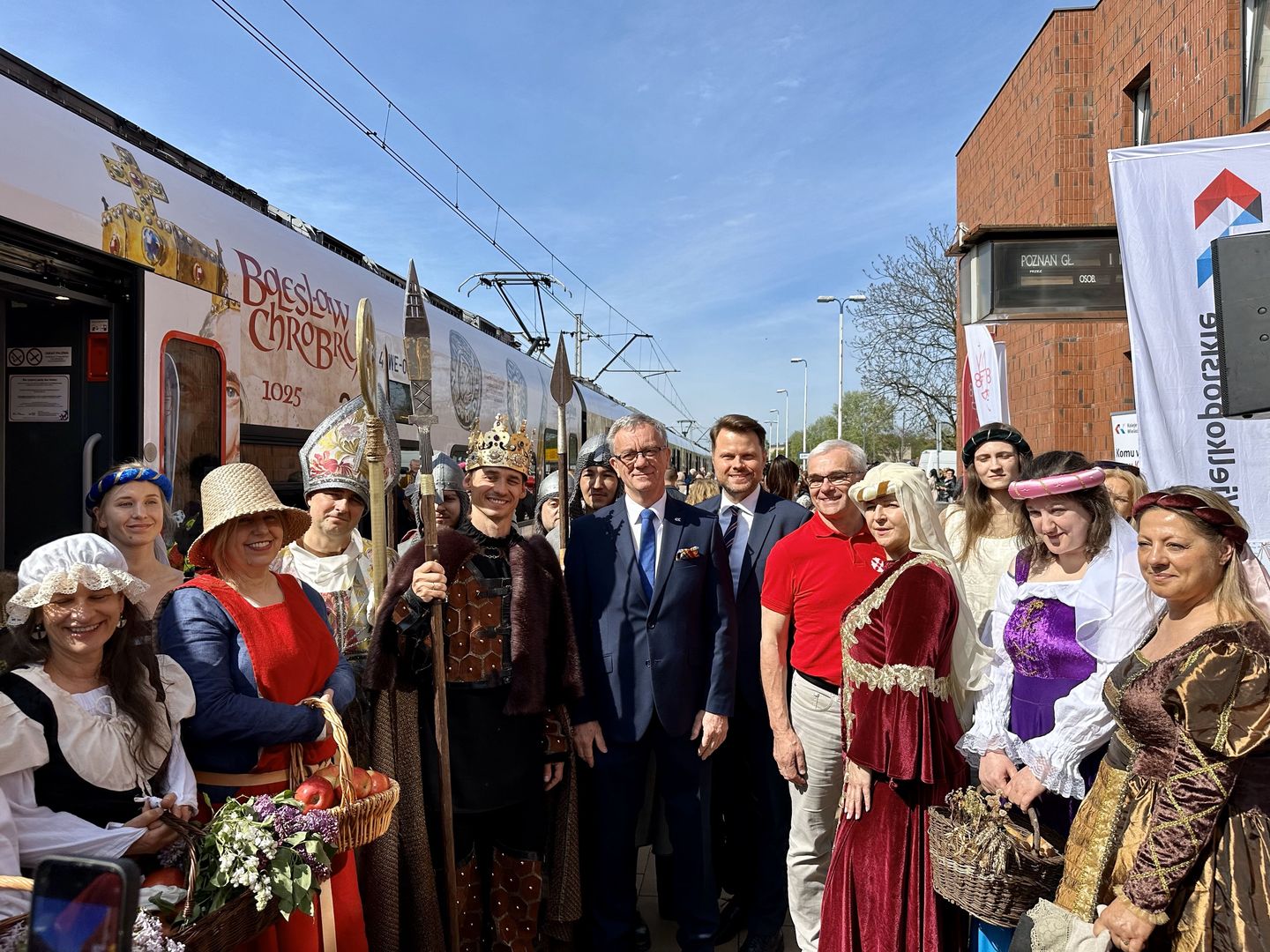 Przy okazji zaprezentowania pociągu, odbyło się specjalne widowisko