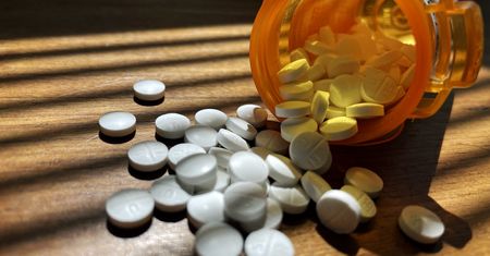 Podejrzane recepty na opioidy. Sprawę bada prokuratura