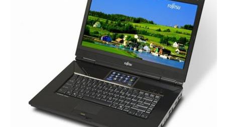 Chłodzony wodą laptop z dwoma ekranami od Fujitsu 1