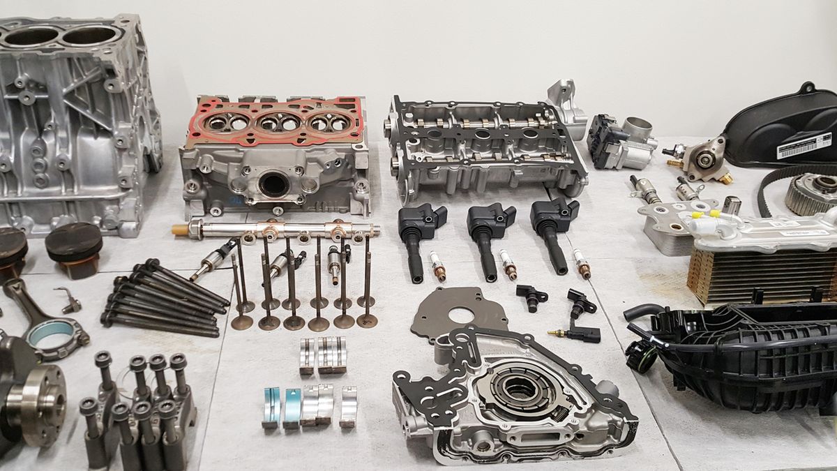 Silnik 1.0 TSI rozebrany na części po teście wytrzymałościowym