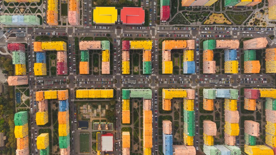 Comfort Town tryska kolorami