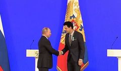 Znany aktor wyrzucony z serialu "Biały Lotos" za "wsparcie Rosji i ludobójstwa"