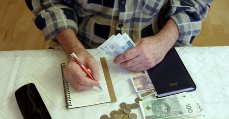 Dług u 151 wierzycieli. Oto najbardziej zadłużony Polak. Ile pieniędzy?