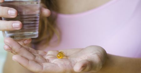 Omega-3 nie zawsze chronią przed rakiem. Naukowcy wskazują ważny czynnik