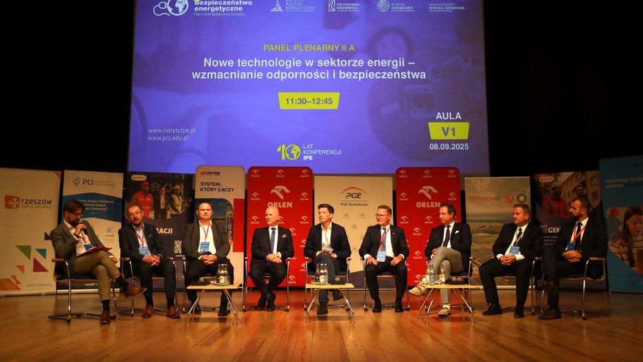 W Rzeszowie po raz 10 odbywa się konferencja &#34;Bezpieczeństwo Energetyczne - filary i perspektywa rozwoju&#34;