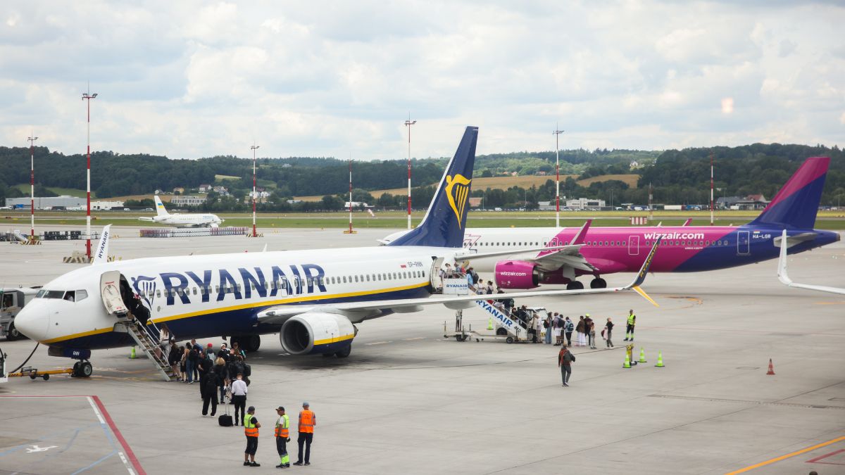 Ryanair i Wizz Air przestrzegają ludzi przed strajkami.