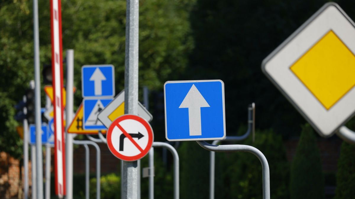 Nadmiar znaków drogowych nie służy bezpieczeństwu ruchu drogoweg