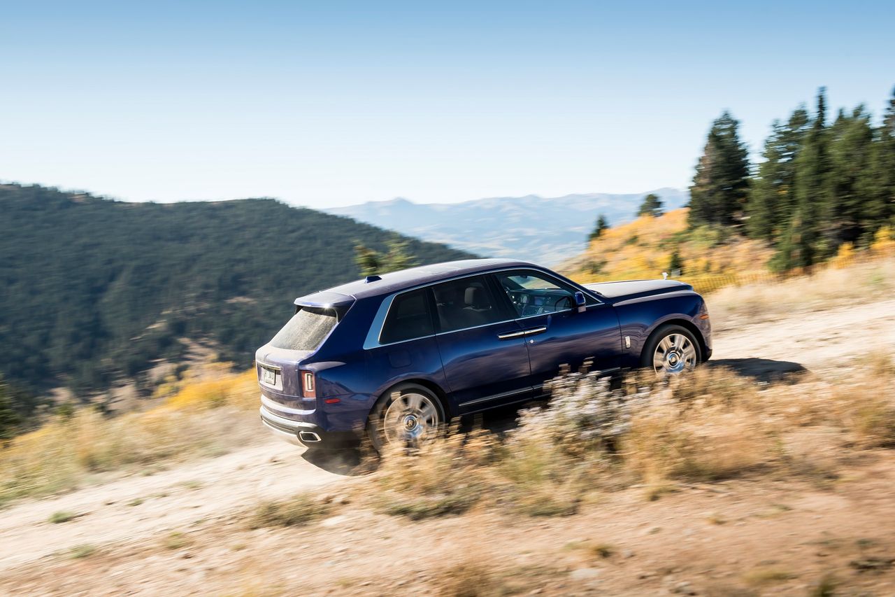 Rolls-Royce Cullinan (2019) (fot. James Lipman)