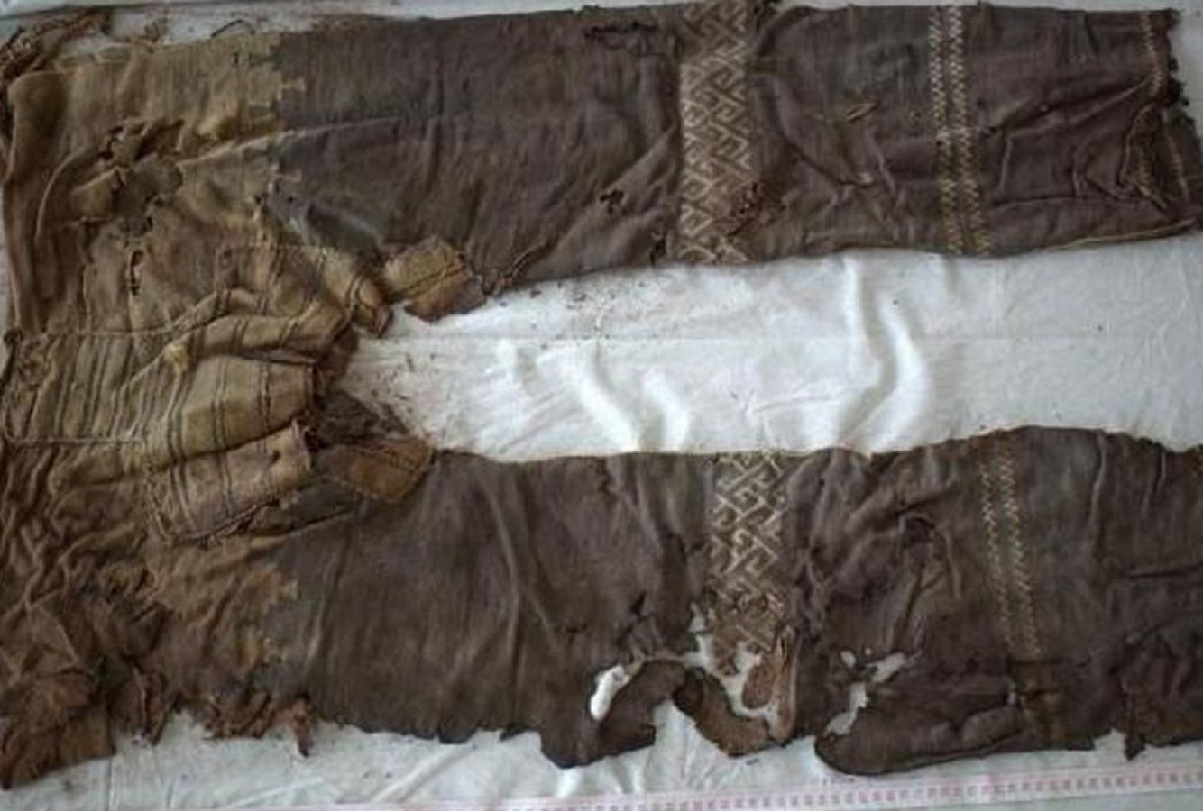 Odnaleziono najstarsze spodnie świata. Nie uwierzysz, kiedy zmarł ich właściciel