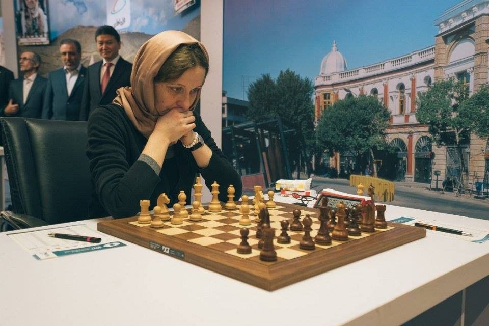 Warszawska szachistka zagrała na turnieju w hidżabie