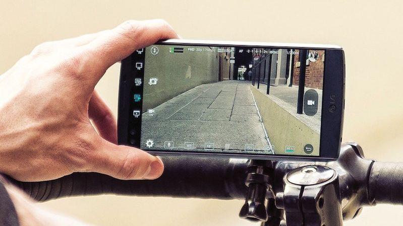 LG G5 będzie miał więcej ekranów i aparatów niż G4 oraz... "magiczne złącze"? 1