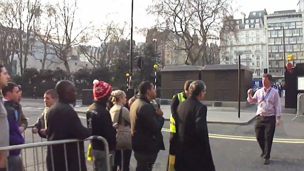 Premiera iPada 2 w Anglii [wideo] 1