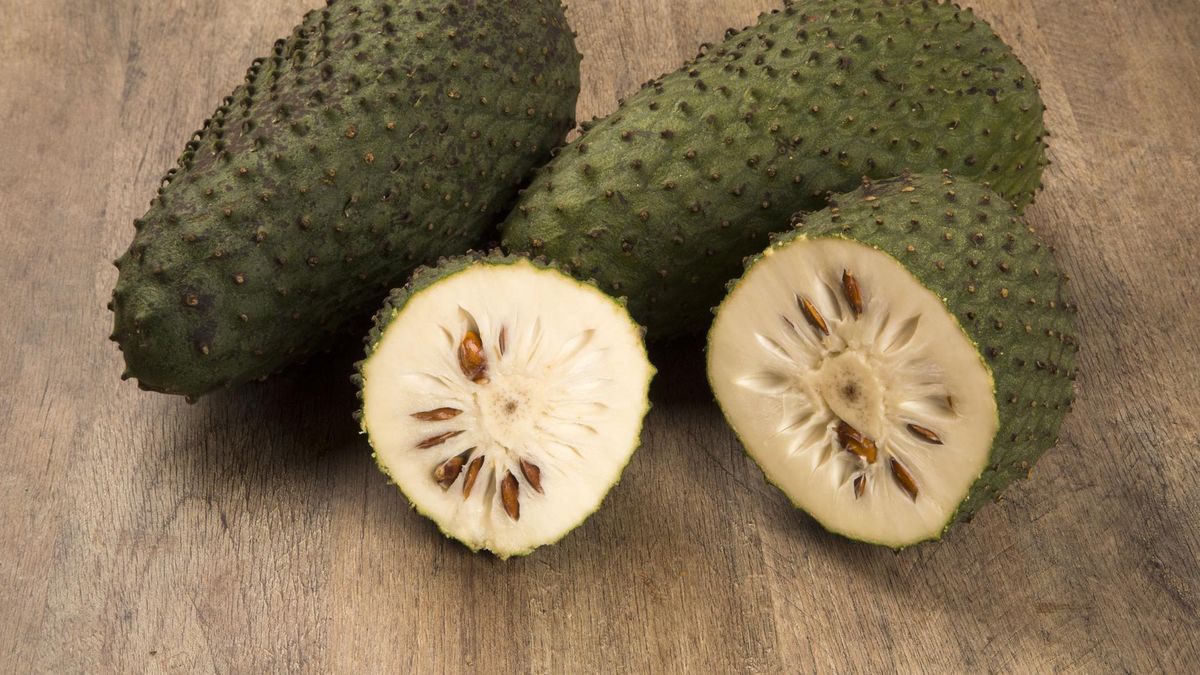 Sok z gravioli zmniejsza ryzyko raka. Ma też inne właściwości