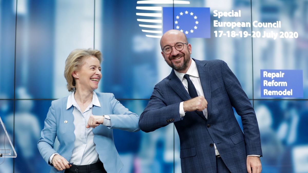 Szef Rady Europejskiej Charles Michel i  szefowa Komisji Europejskiej Ursula von der Leyen przedstawili w czwartek ustalenia szczytu EU europarlamentarzystom 