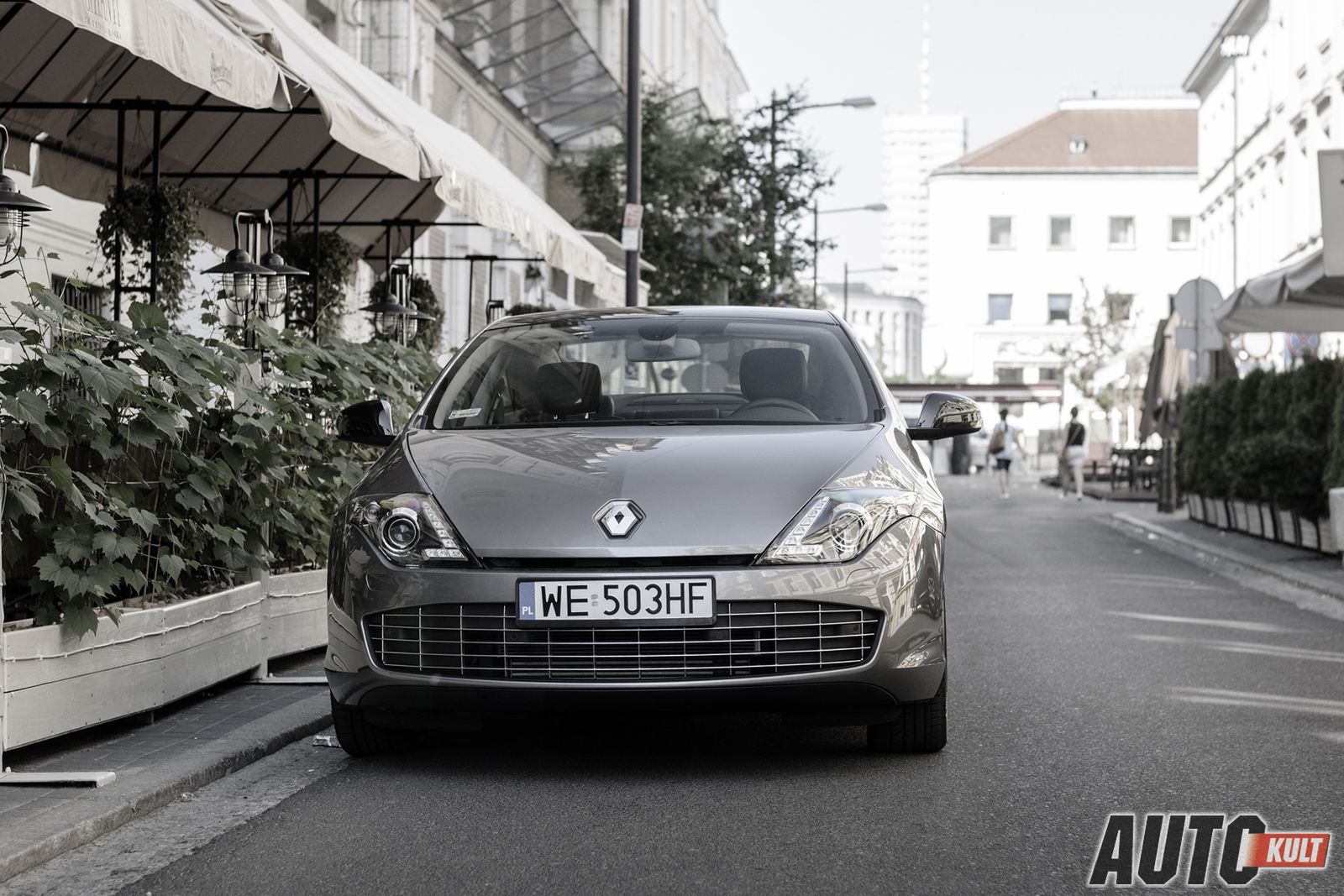 Renault Laguna Coupé 2,0 dCi 4Control - test [galeria zdjęć] 4