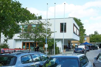 Atak nożem w szkole podstawowej w Berlinie. Policja poszukuje 13-letniego napastnika