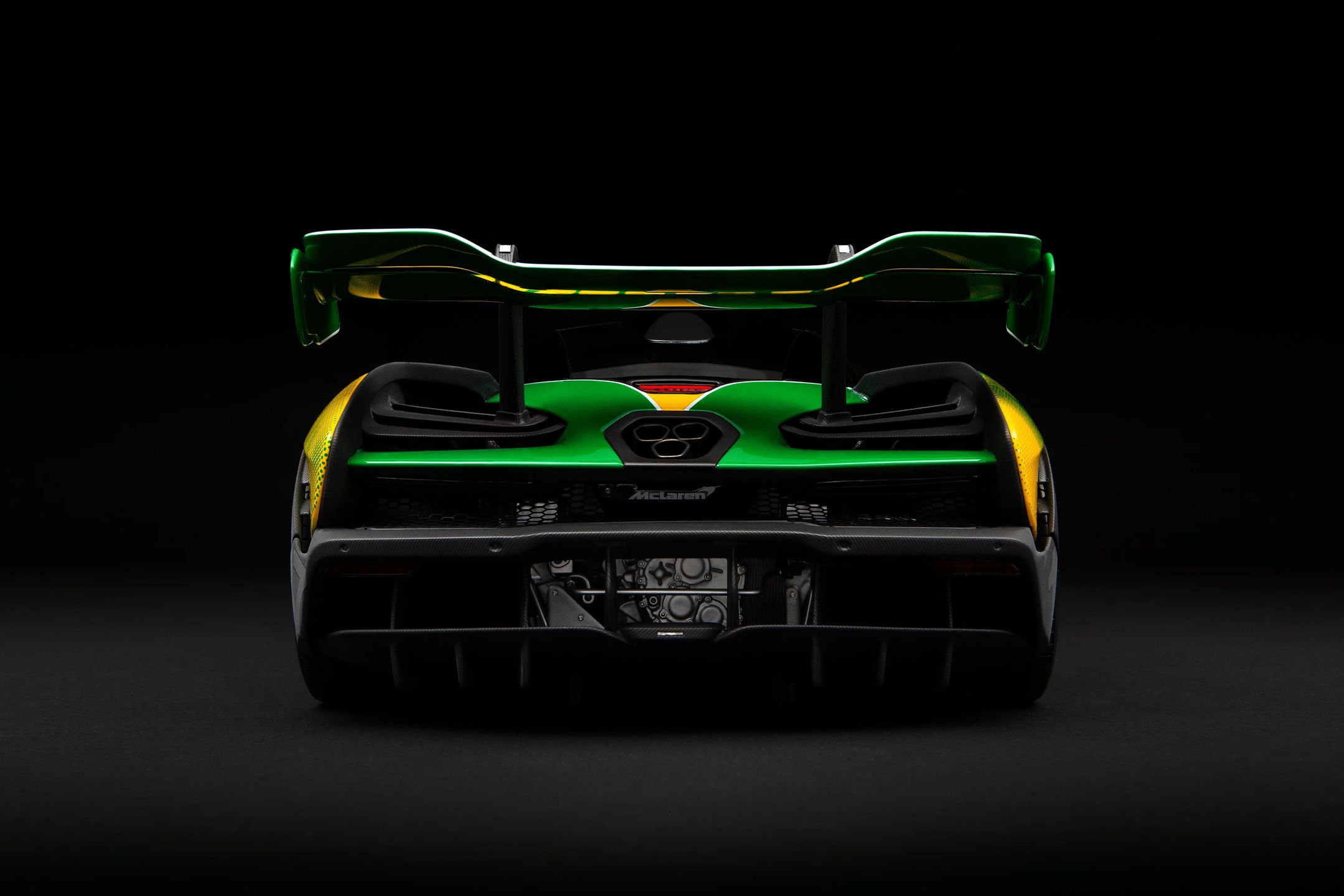 McLaren Senna Sempre w skali 1:8