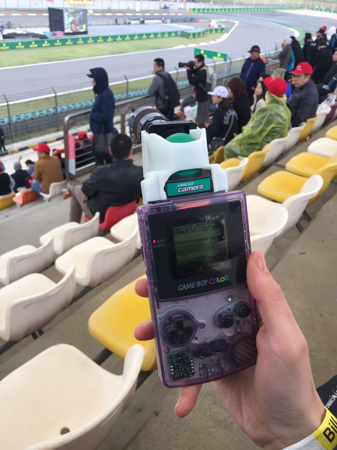 Game Boy, obiektyw do smartfona i Formuła 1. To dopiero kreatywność! 1