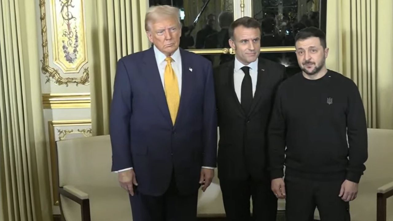 Trump, Macron, Zełenski 