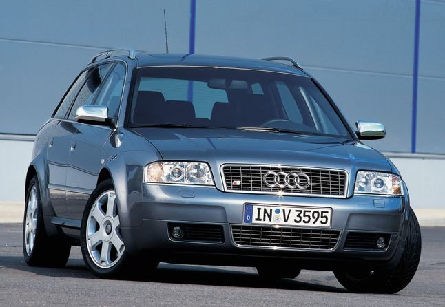 W segmencie mocnych sedanów i kombi Audi S6 (C5)jest bardzo atrakcyjną cenowo propozycją.