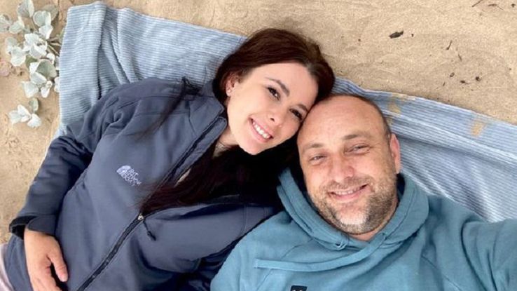 Dziewczyna jest w związku z wujkiem przyjaciółki