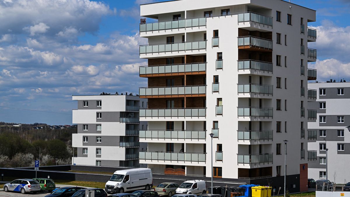 nowe bloki
Rzesz�w, 13.04.2023. Nowe bloki na osiedlu Franciszka Kotuli w Rzeszowie, 13 bm. (dd/awol) PAP/Darek Delmanowicz
Darek Delmanowicz
architektura, blok, bloki, cztery k�ty, ilustracja, ilustracje, kredyt, kupno, m, mieszkania, mieszkanie, mieszkaniowy, podwy�ki, rynek, sprzeda�, w�asne m, zamiana, budownictwo, mieszkaniowe, osiedle
