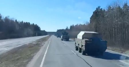 Niepokojące wideo z Brześcia, blisko granicy. Rosjanie wiozą sprzęt
