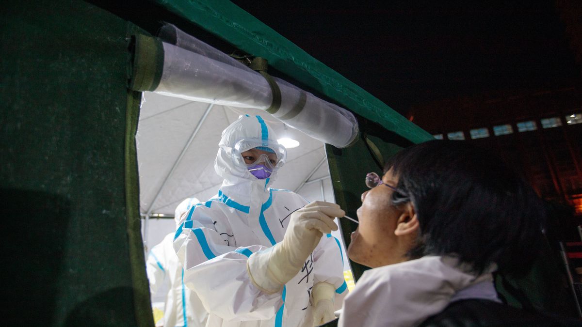 W Chengdu, w południowo-zachodnich Chinach wykryto pierwsze lokalne zakażenia koronawirusem od 9 miesięcy.