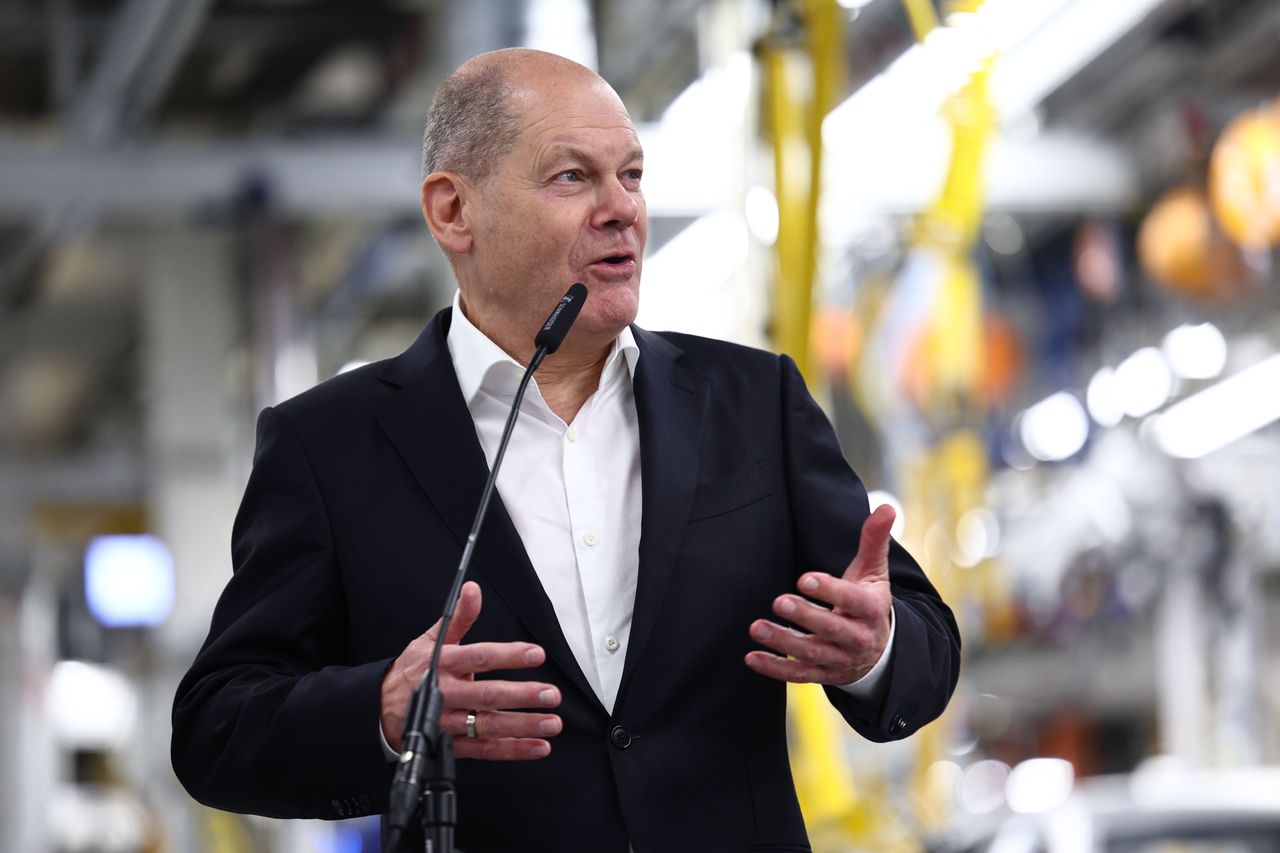 Scholz's alarmingly low poll results