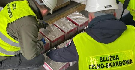 Rekordowy przemyt heroiny udaremniony w Gdyni. Ponad tona narkotyków za 220 milionów złotych