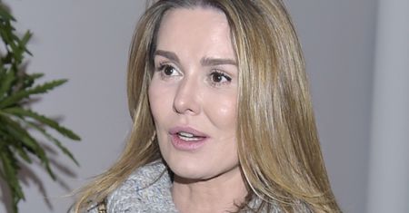 Hanna Lis pozuje w krótkiej sukience. "Zdjęcie dla atencji", ale to opis porusza