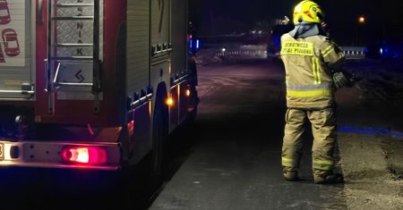 Pojazd ciężarowy przewrócił się na drodze S19. Utrudnienia z przejazdem w kierunku Rzeszowa