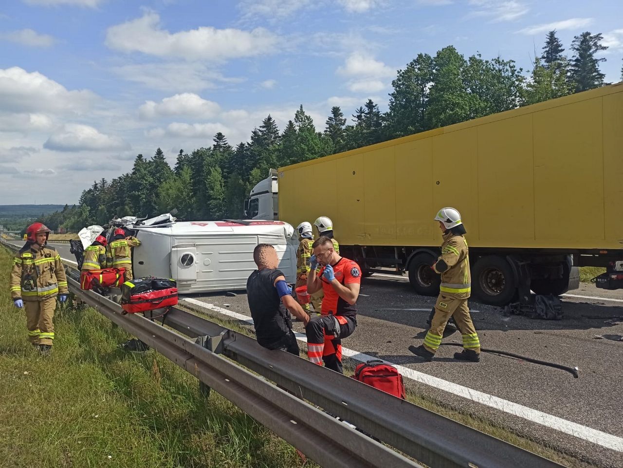 Wypadek na S7. Zderzenie pięciu pojazdów blokuje trasę do Warszawy
