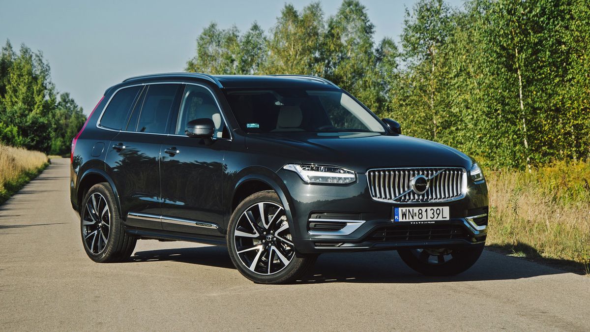 XC90 B5 to model, który można kupić z rabatem sięgającym 100 tys. zł.