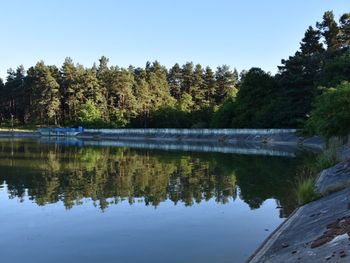 Lubelskie. 37-latka utonęła w zalewie. Kolega próbował ją ratować