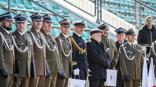 Szczecinek: Żołnierze wrócili na stadion po 20 latach. Wielkie święto batalionu