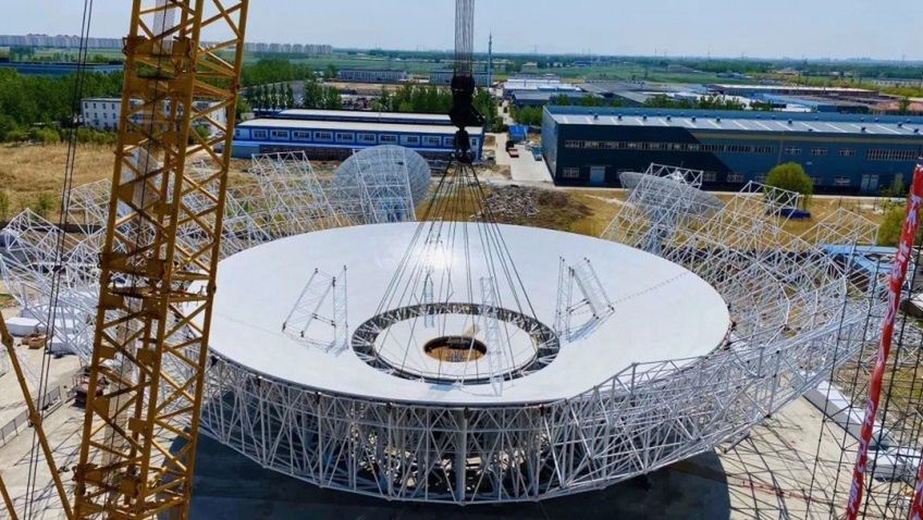 Chiny budują największy radioteleskop w Azji. Posłuży do komunikacji z Marsem 